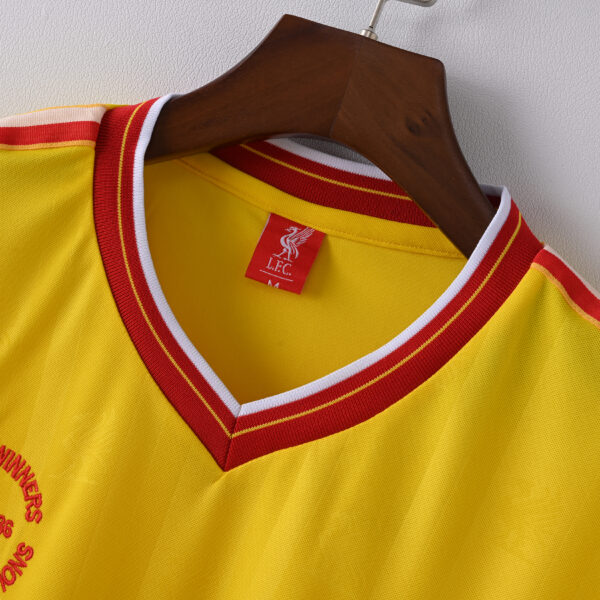 6df6f581 Retro Liverpool Adidas Mens 1985/86 Away Jersey