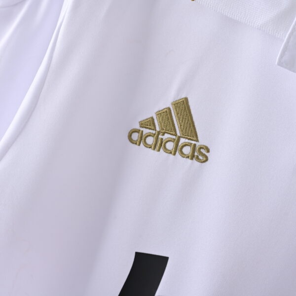 ff49779e Retro Real Madrid 2011/12 Home Jersey