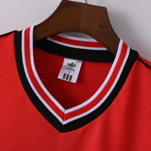 22559d19 Retro Man Utd Adidas Mens 1985 Home Jersey