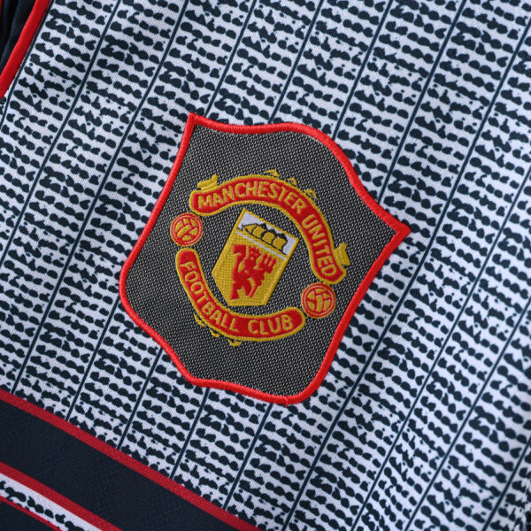7e7f05e3 Retro Man Utd Umbro Mens 1995/96 Away Jersey