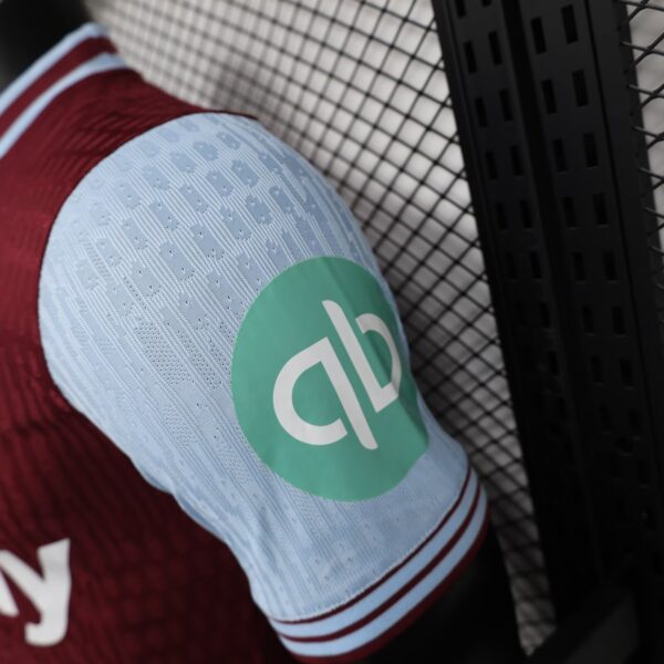 a0e23508 West Ham United Umbro Mens 24/25 Home Jersey