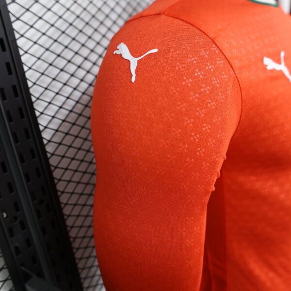 d02ce956 Portugal Puma Mens 24/26 Long-Sleeved Home Jersey